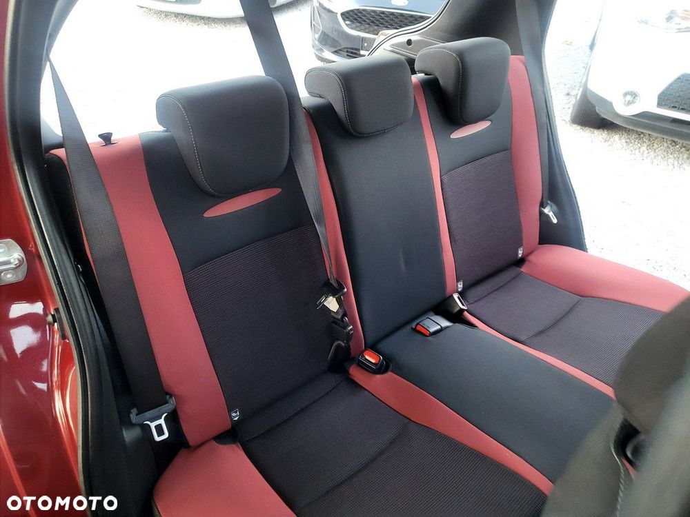 Toyota Yaris - 21