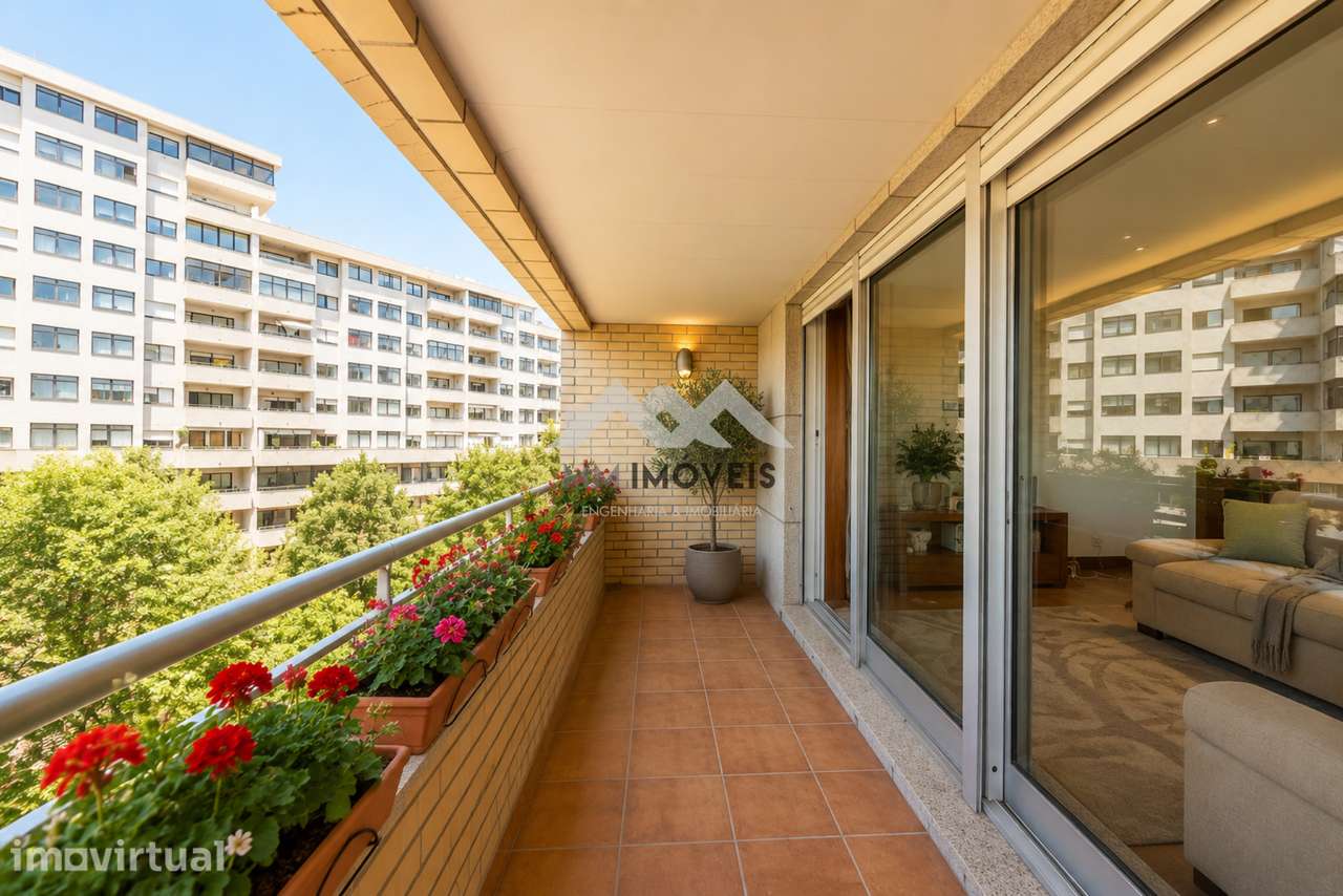 Apartamento T2 | Varandas da Foz | Varanda | Praia | Lugar de Garagem - Grande imagem: 2/20