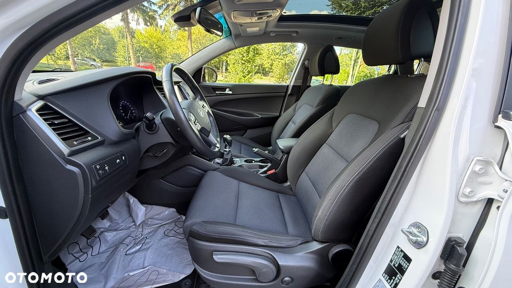 Hyundai Tucson blue 1.7 CRDi 2WD Style - 17