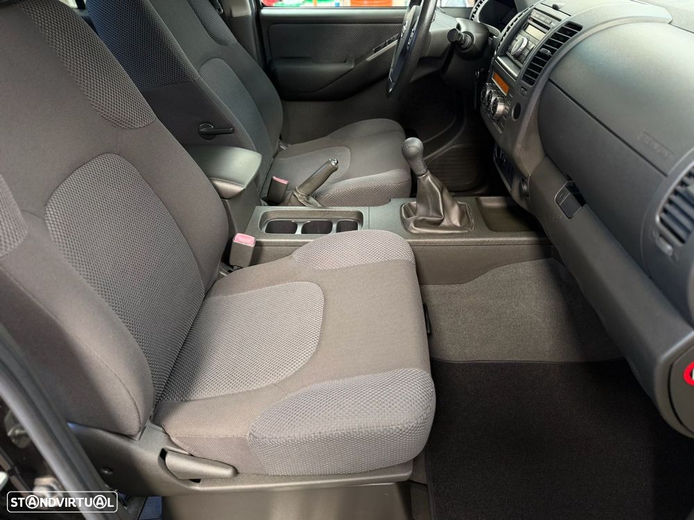 Nissan Navara 2.5 DCI CD SE 4WD - 38