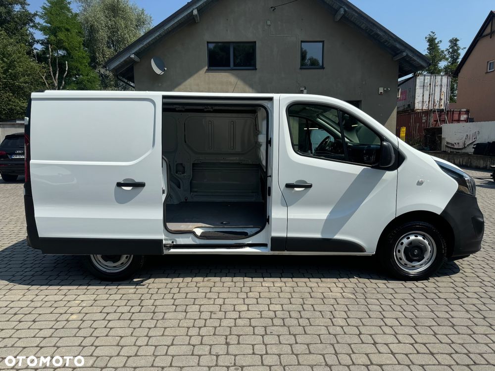 Opel Vivaro - 10