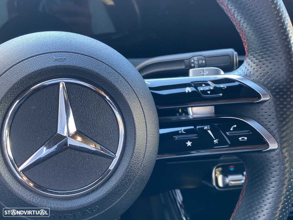 Mercedes-Benz A 200 Limousine AMG Line Aut. - 12