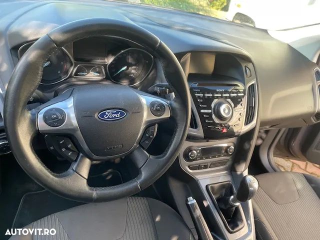 Ford Focus - 10
