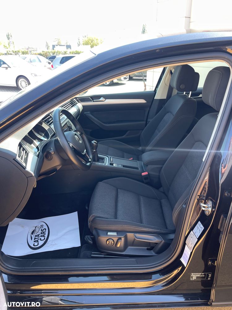 Volkswagen Passat 2.0 TDI SCR Comfortline - 31
