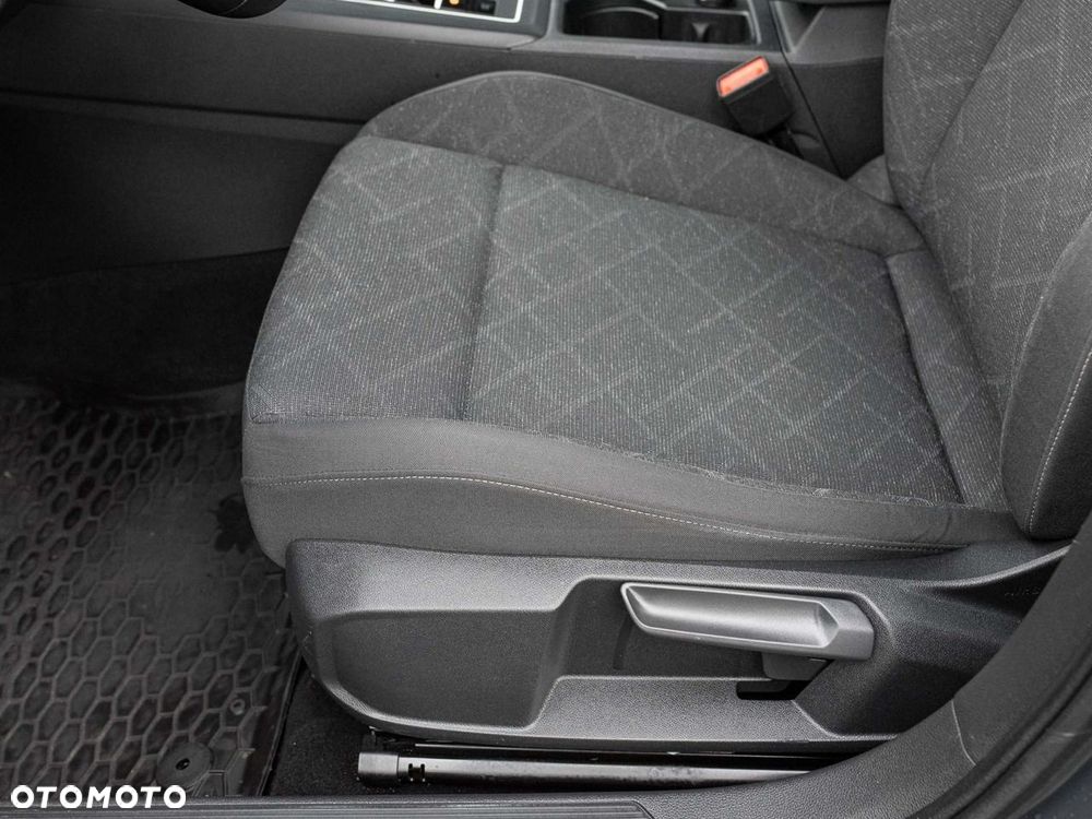 Volkswagen Golf 1.5 eTSI EVO Life DSG - 11