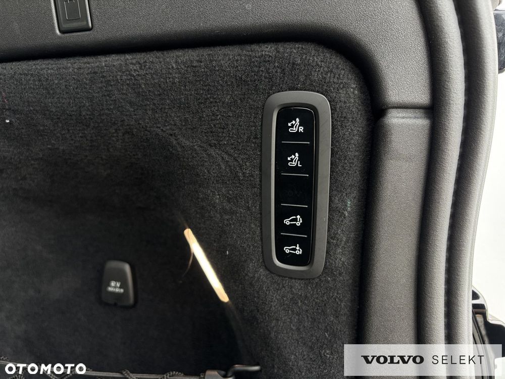 Volvo EX90 - 27