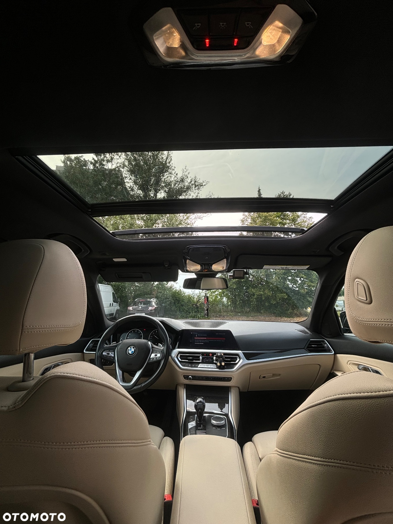 BMW Seria 3 330i - 9