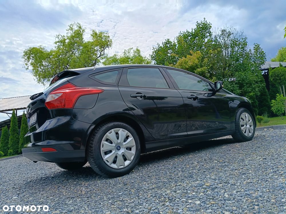Ford Focus 1.6 Ambiente - 31