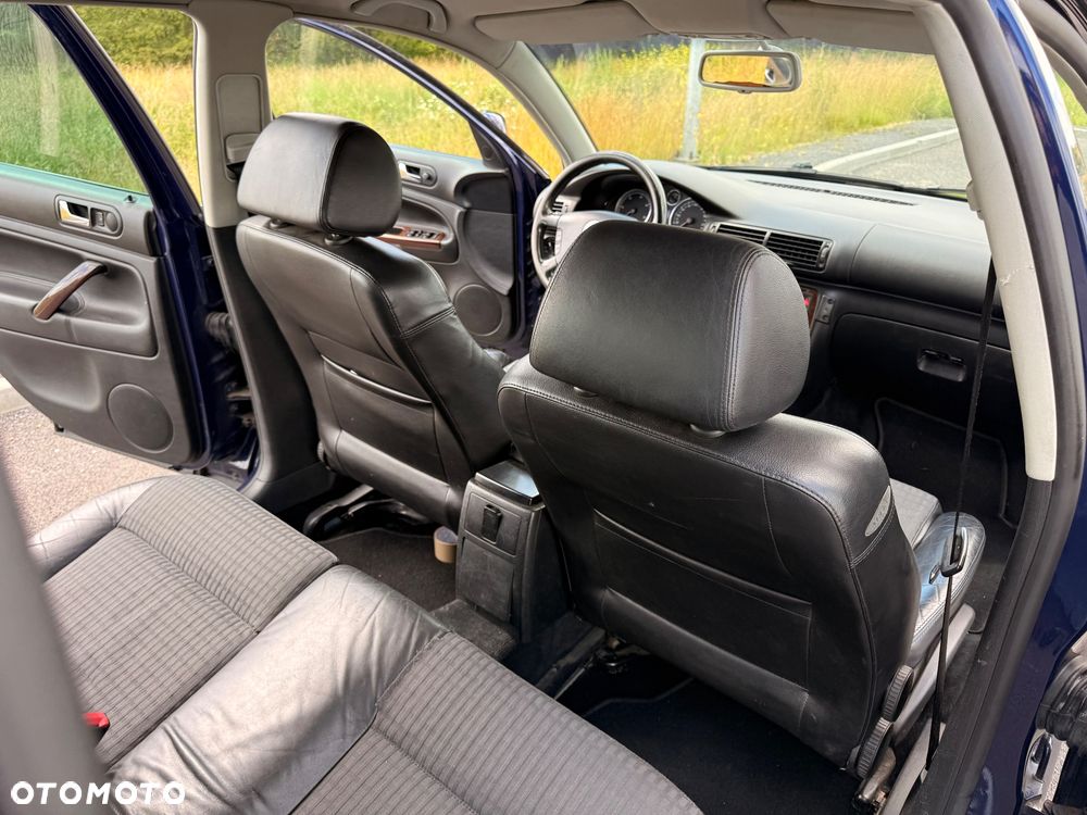 Volkswagen Passat 1.9 TDI Highline Tiptr - 11