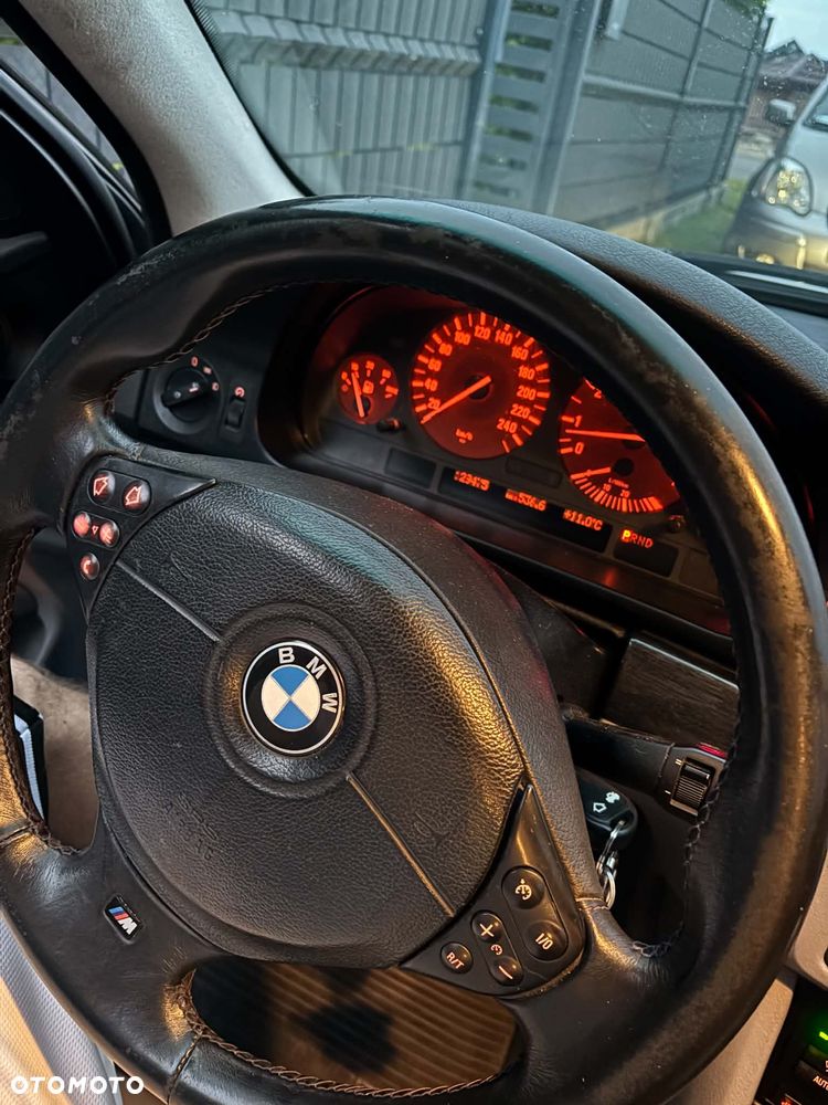 BMW Seria 5 - 15