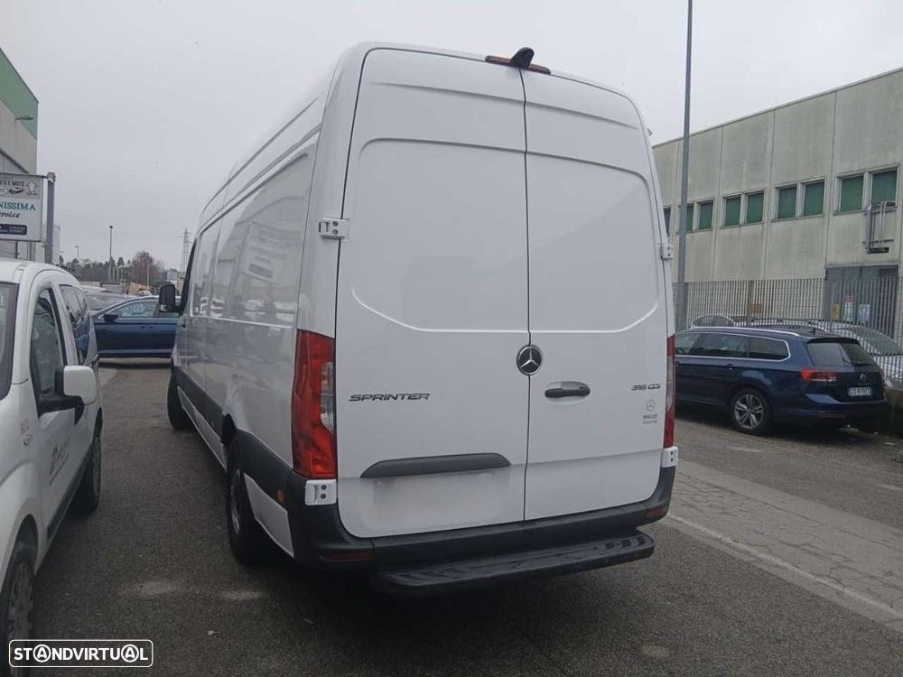 Mercedes-Benz Sprinter 316 Maxi (Longa) - 3