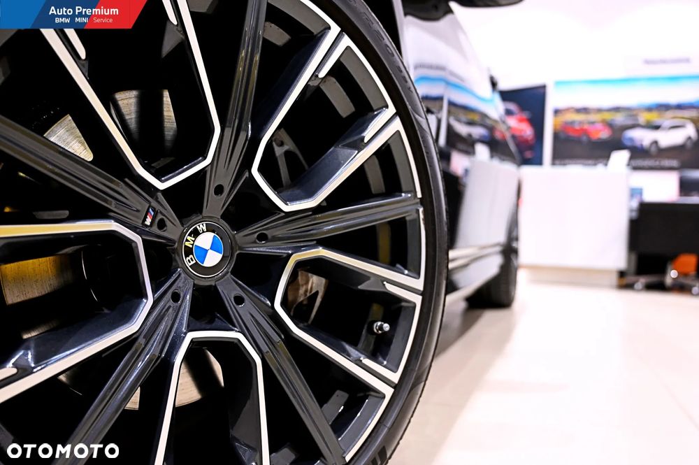 BMW Seria 7 730d xDrive sport - 26