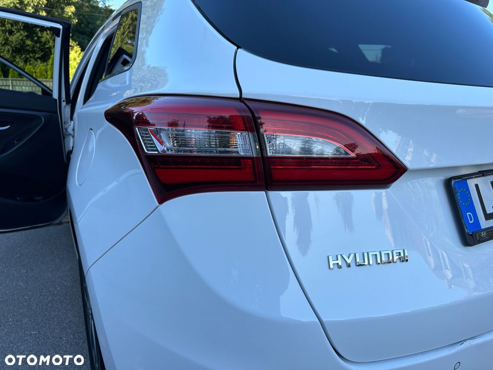 Hyundai i30 blue Kombi 1.6 GDi Passion - 39