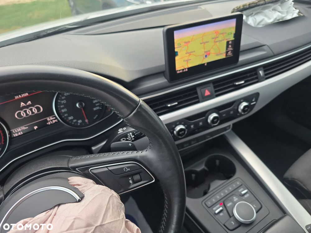 Audi A4 Avant 40 TFSI mHEV Advanced S tronic - 12