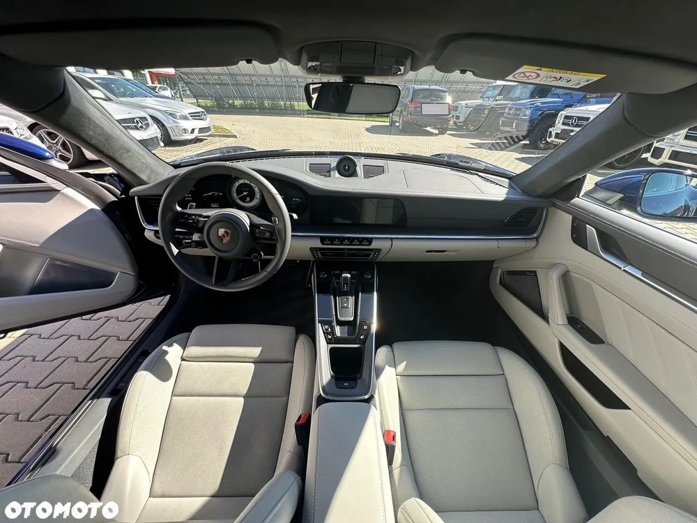 Porsche 911 Turbo - 11