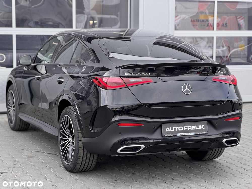 Mercedes-Benz GLC 220 d 4Matic 9G-TRONIC AMG Line Advanced - 11