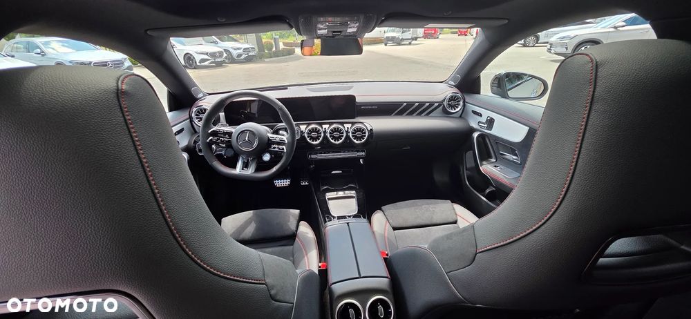Mercedes-Benz CLA AMG 35 mHEV 4-Matic 8G-DCT - 4