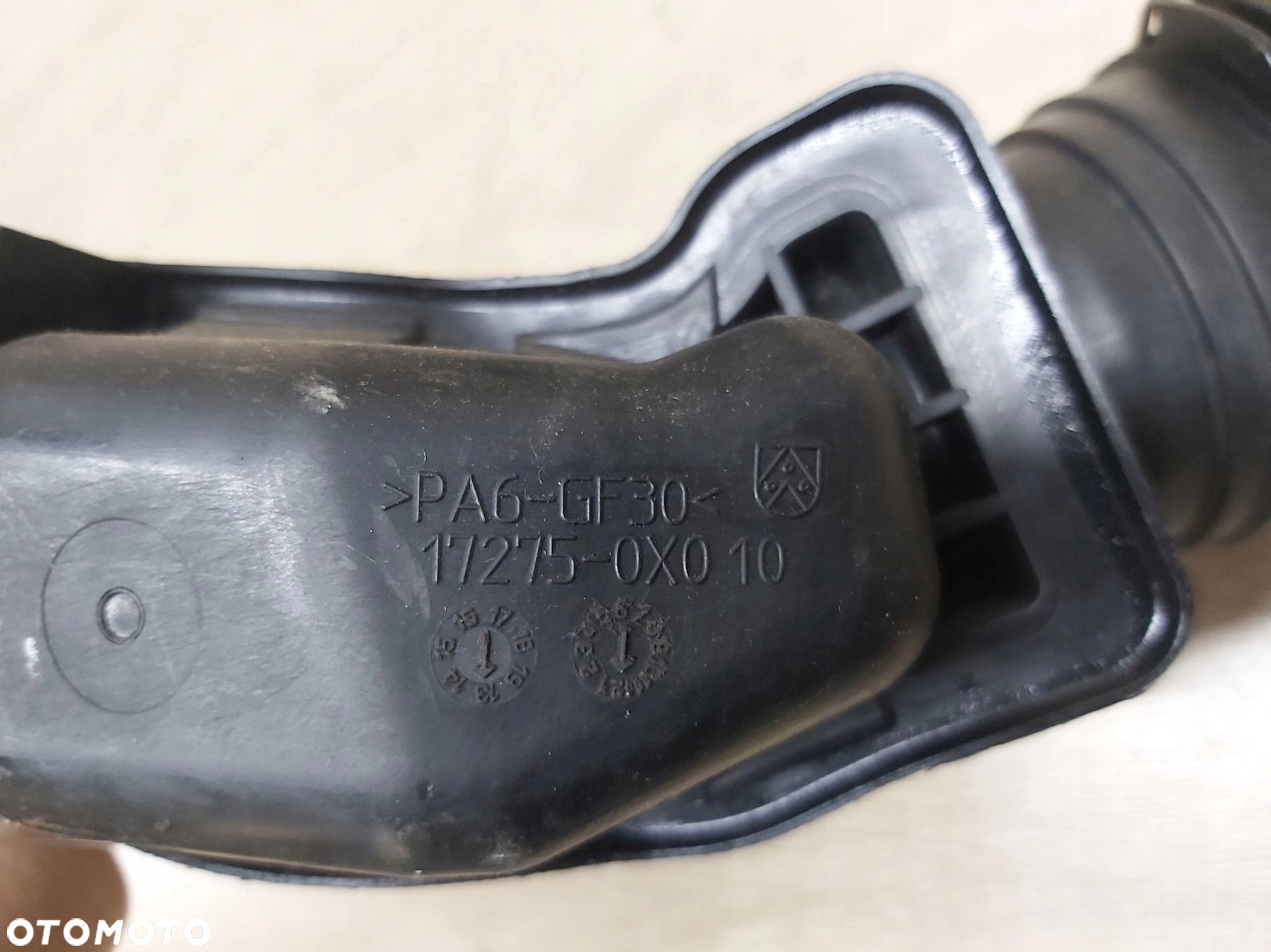 Toyota Verso Avensis T27 rura dolot powietrza 1,6 2,0 d4d 17275-0X010 - 3
