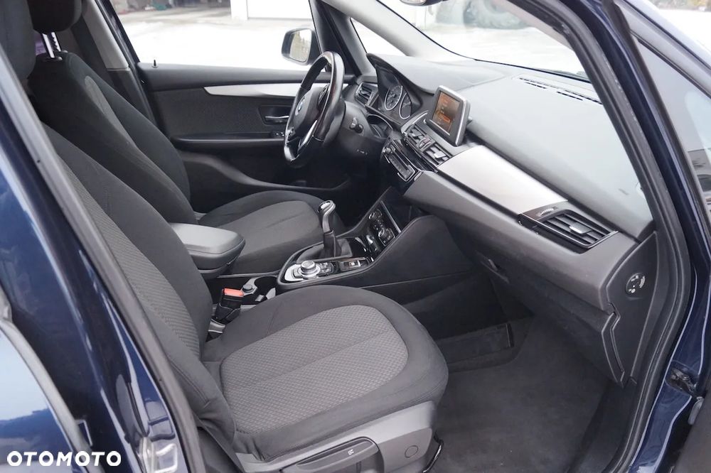 BMW Seria 2 218i Advantage - 7