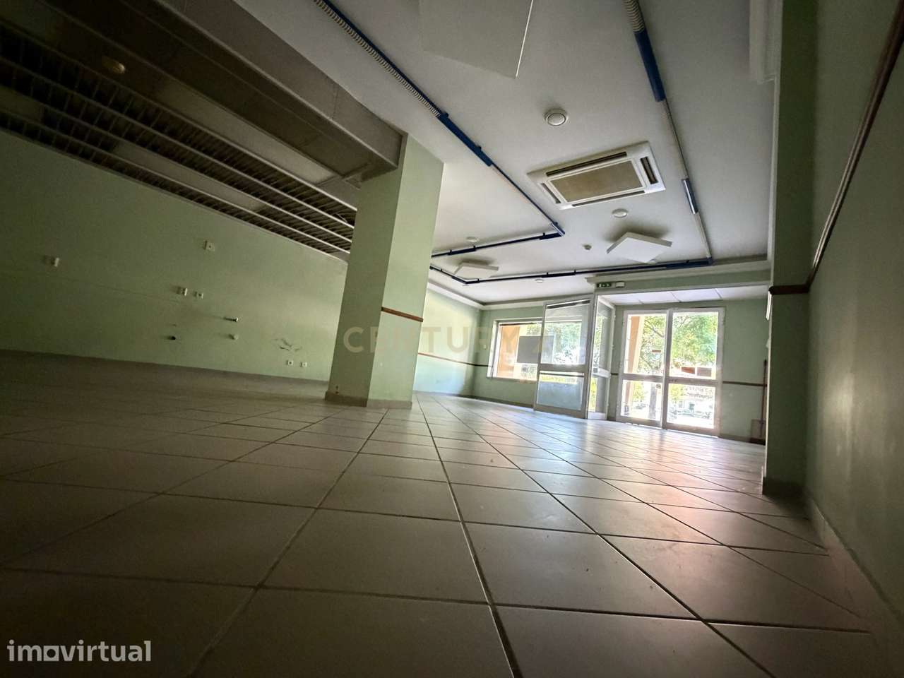 Loja ampla com potencial para apartamento - Grande imagem: 4/16