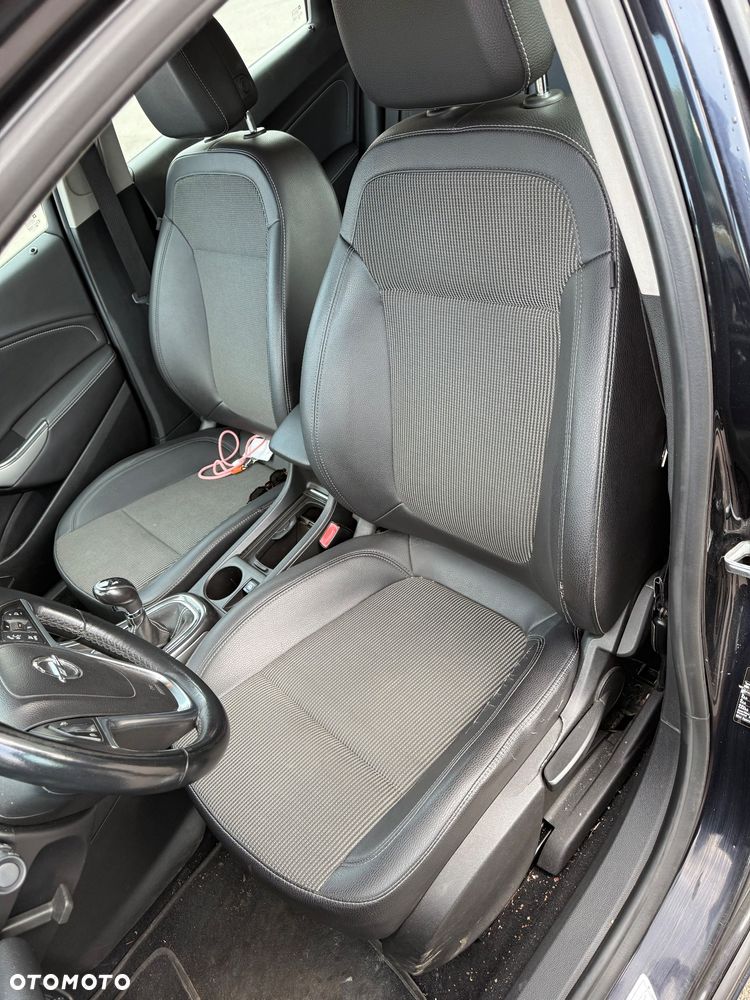 Opel Astra - 11