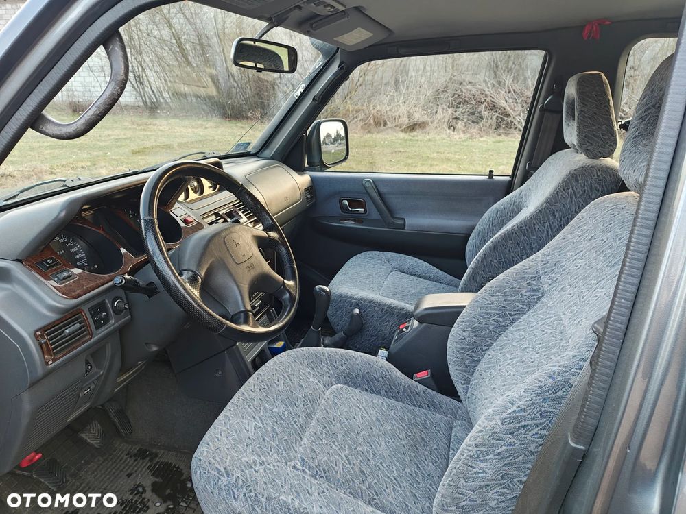 Mitsubishi Pajero 2.8 TD GLS 4os - 10