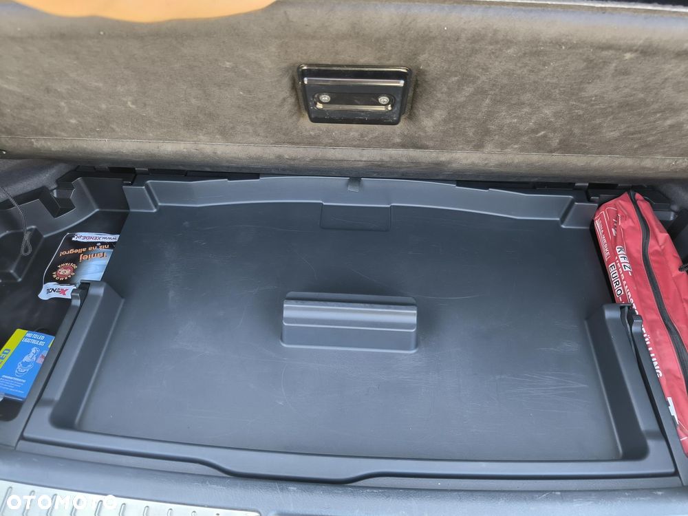 Toyota Avensis 1.8 VVT-i Automatik Sol - 19