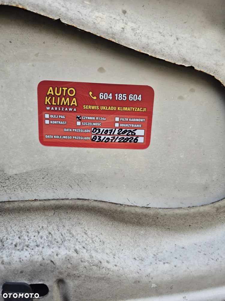 Volkswagen Transporter T5 TDI L1H1 - 14