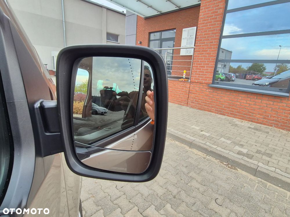 Opel Vivaro - 30