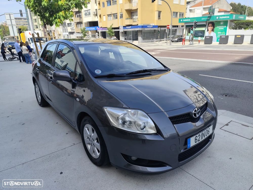 Toyota Auris 1.4 D-4D - 8
