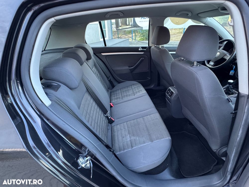 Volkswagen Golf 1.4 Comfortline - 25