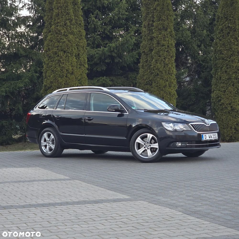 Skoda Superb 2.0 TDI DSG Comfort - 4