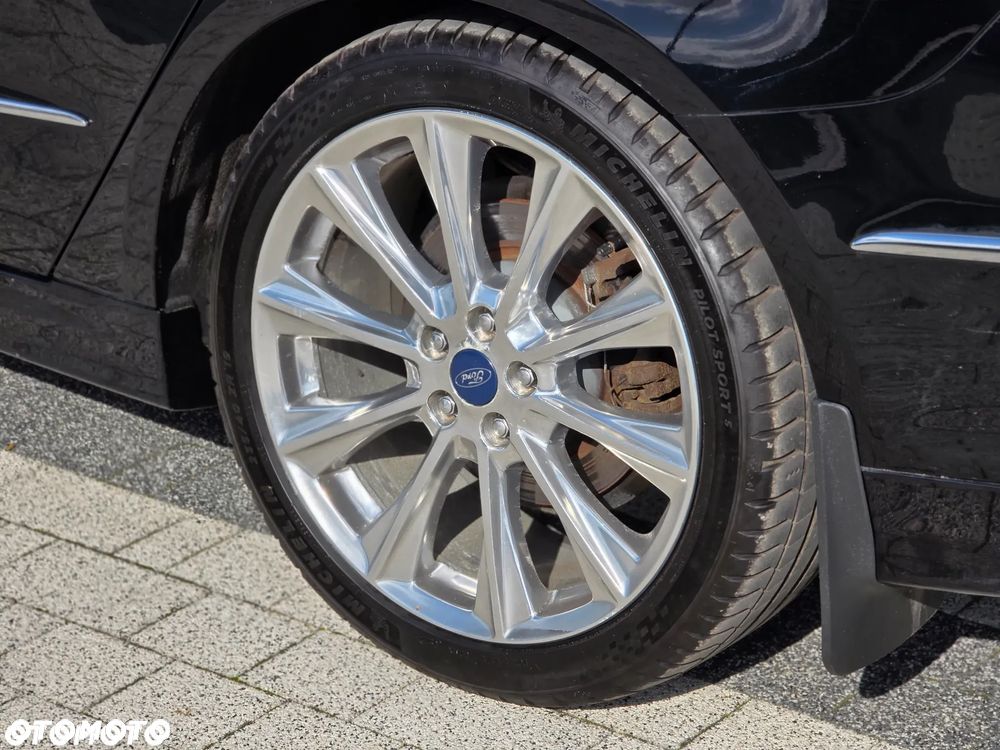 Ford Mondeo Vignale 2.0 EcoBoost - 26