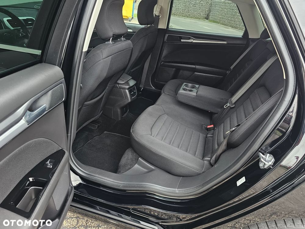 Ford Mondeo 2.0 TDCi STart-Stopp Titanium - 31