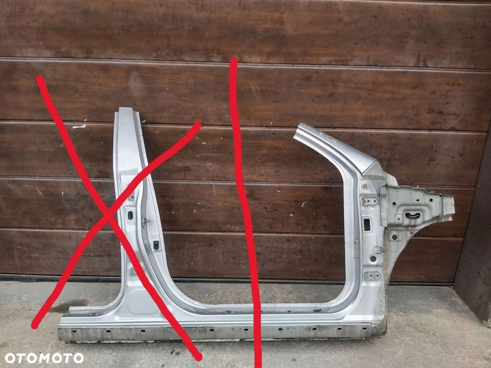 HYUNDAI i30 I Słupek A przedni prawy próg ćwiartka - 2