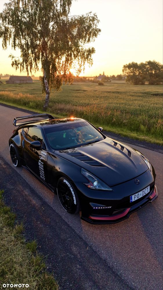 Nissan 370 Z - 1