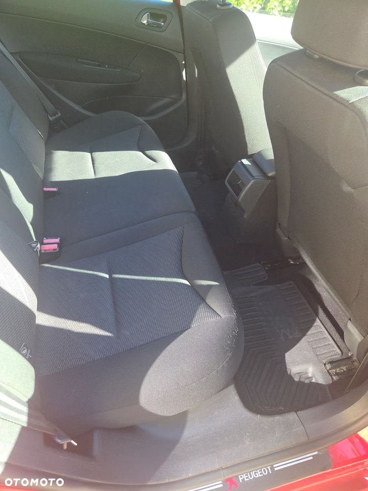 Peugeot 308 1.6 HDi Access - 12