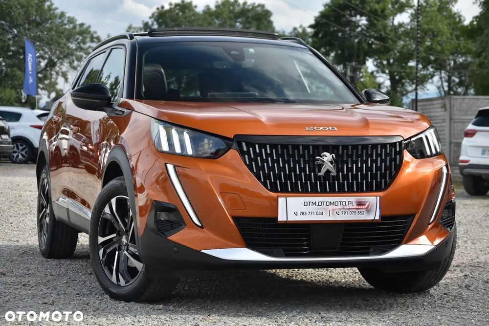 Peugeot 2008 1.2 PureTech GT Line S&S - 8