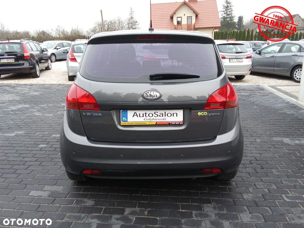 Kia Venga - 11