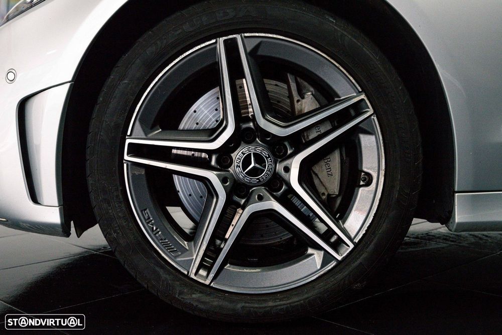 Mercedes-Benz C 300 e AMG Line - 20