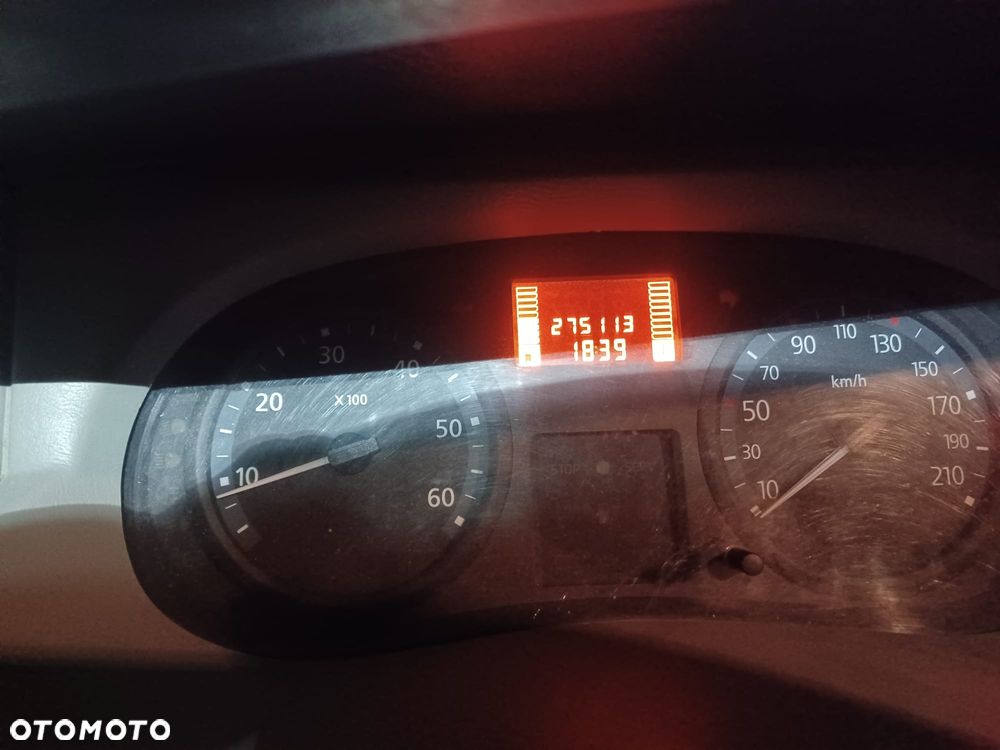 Renault Trafic FAP Combi L1H1 teilverglast - 24