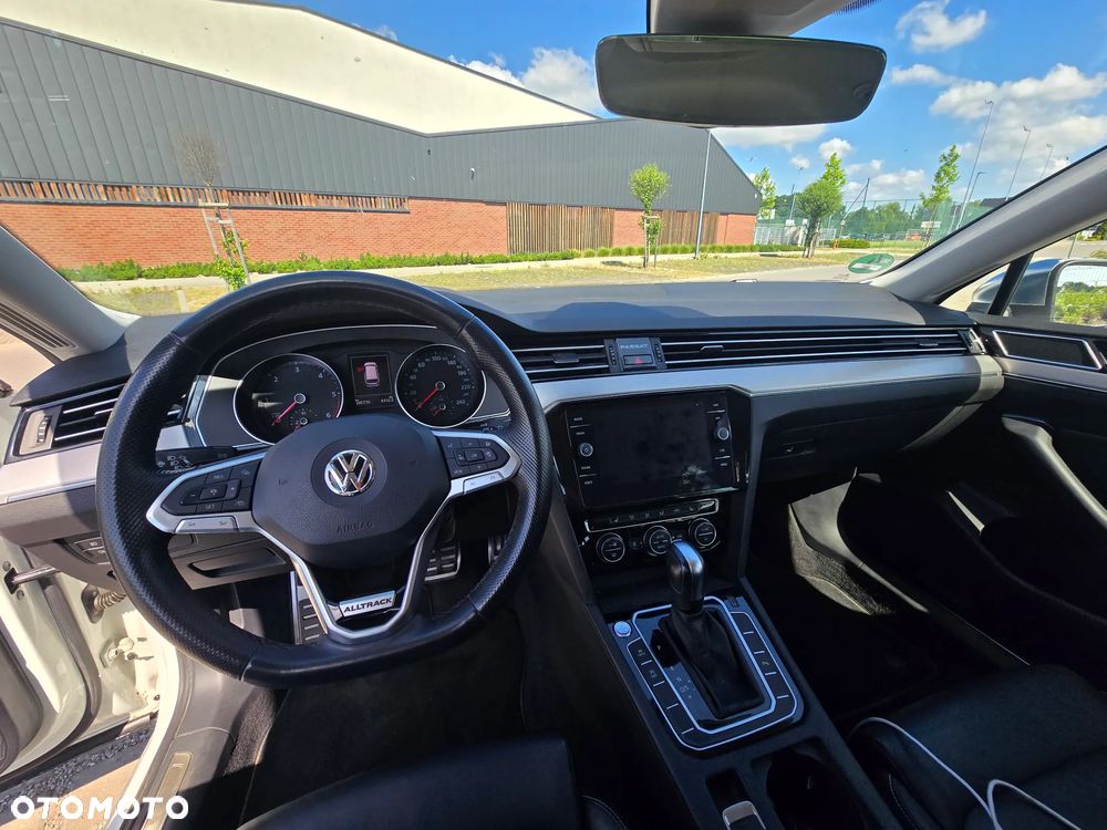 Volkswagen Passat Alltrack 2.0 TDI SCR 4Motion DSG - 14