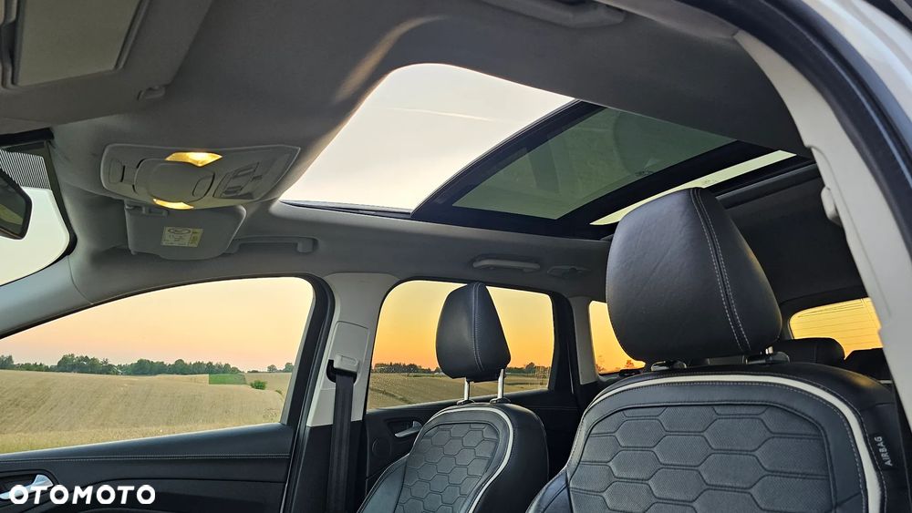 Ford Kuga 2.0 TDCi 4x4 Vignale - 17