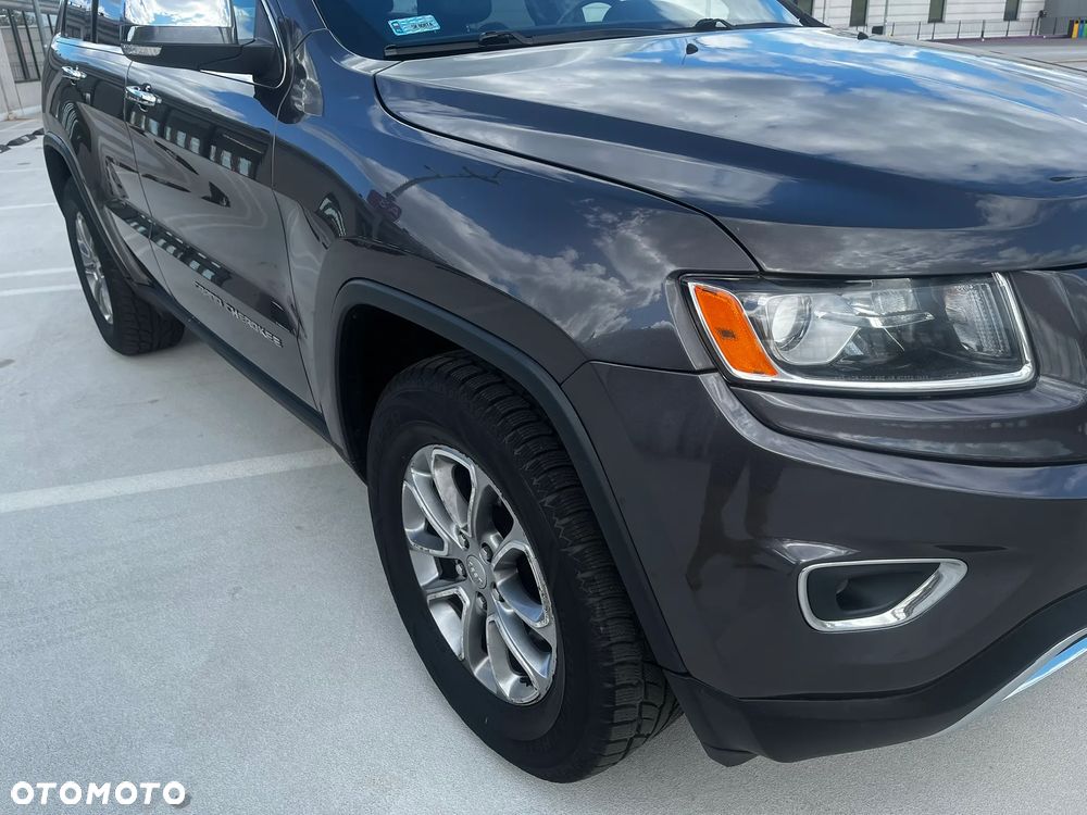 Jeep Grand Cherokee - 34