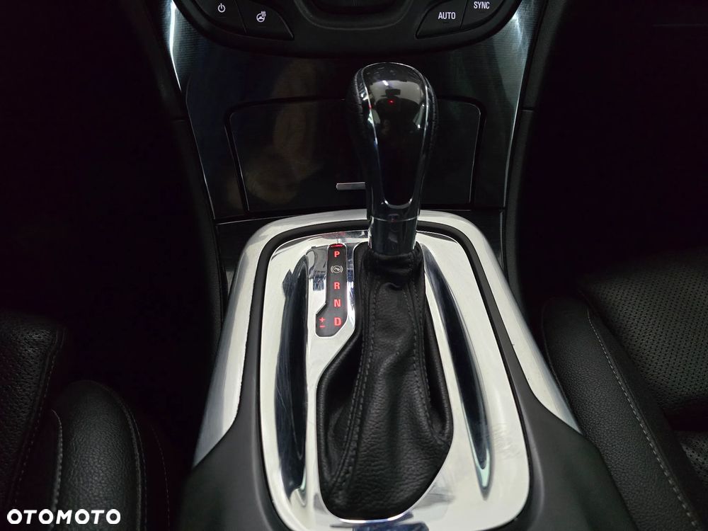 Opel Insignia 2.0 CDTI automatik Business Innovation - 32