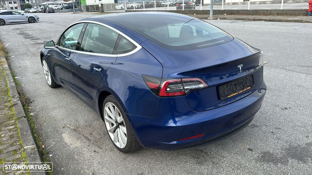 Tesla Model 3 Standard Range Plus RWD - 3