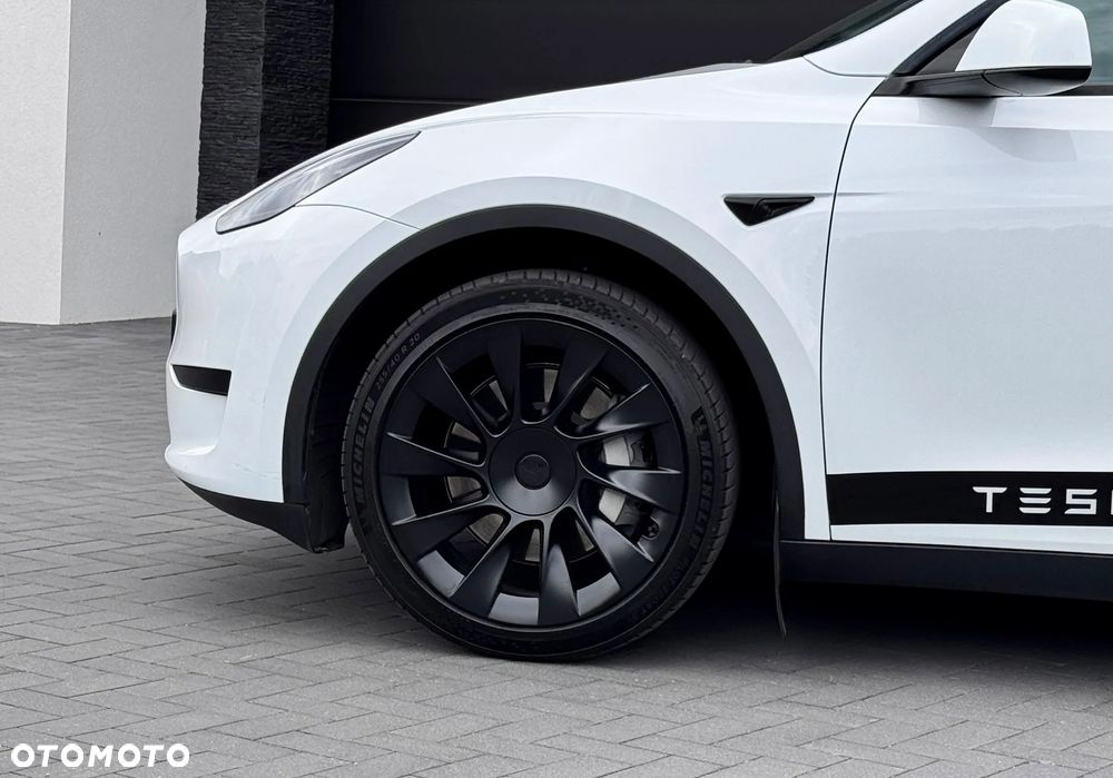 Tesla Model Y Standard - 29