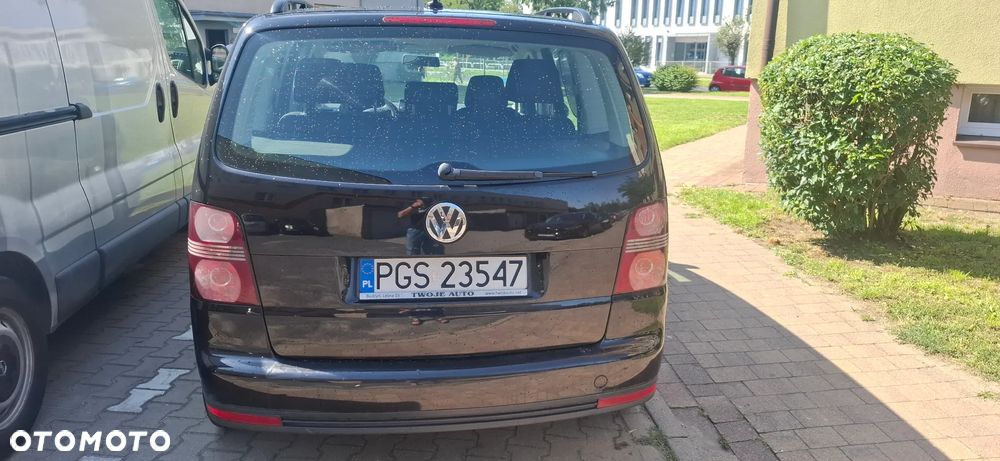 Volkswagen Touran 1.9 TDI Conceptline - 2
