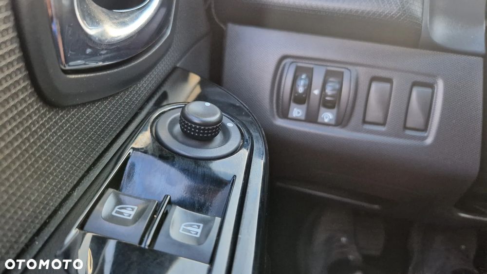 Renault Clio 1.2 16V 75 Expression - 17