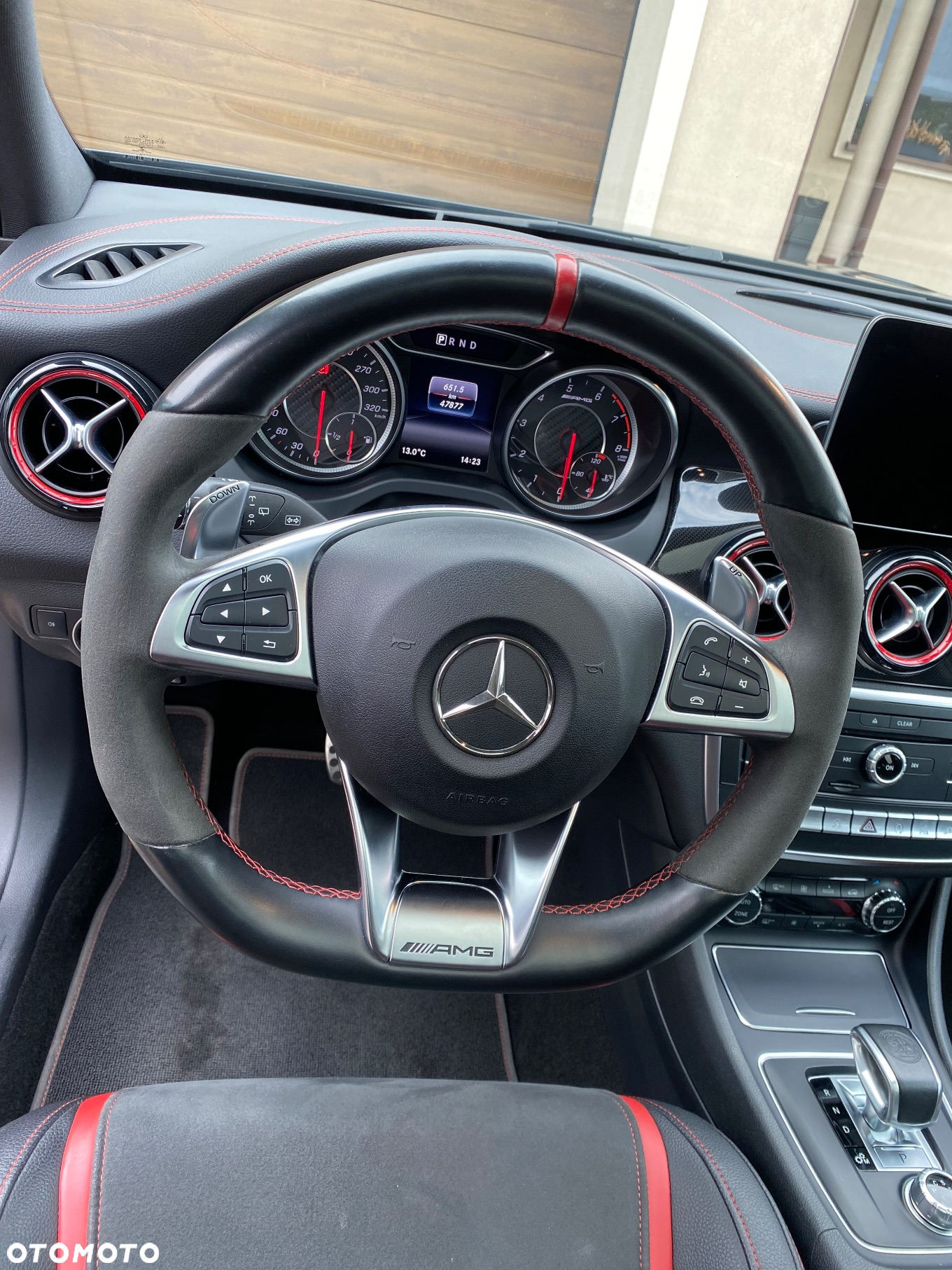 Mercedes-Benz GLA AMG 45 4-Matic - 16